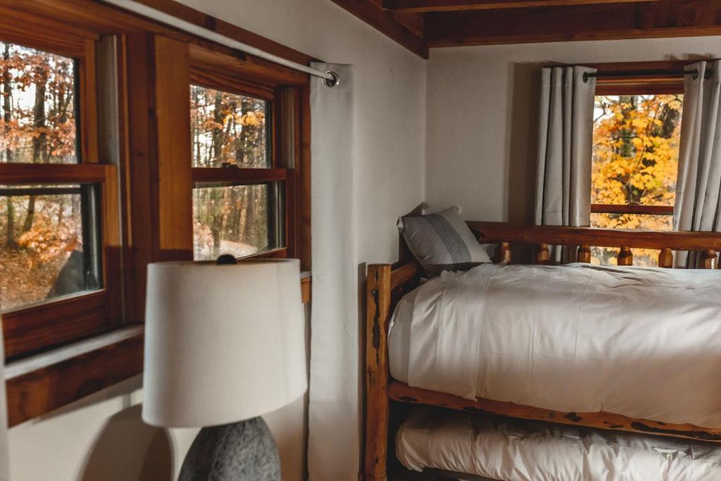 Deer Run Cabin At 36 North - Hot Tub Purlear Екстериор снимка